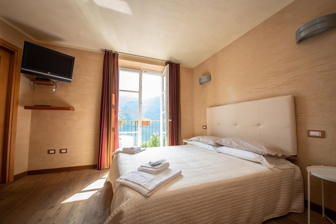 Garden View Bed & Breakfast Anfo Dış mekan fotoğraf